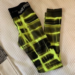 Nike Pro leggings